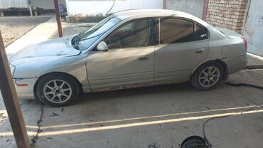 аварийное состояние: Hyundai Elantra: 2001 г., 2 л, Автомат, Бензин, Седан