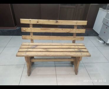 промышленные вытяжки: Продаю деревянные скамейки, цена 3500 сом( 12 шт), вытяжки