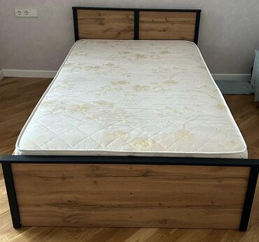 сколько стоит кровать полуторка: Продается кровать с матрасом Ширина кровати ( деревянная часть) 128