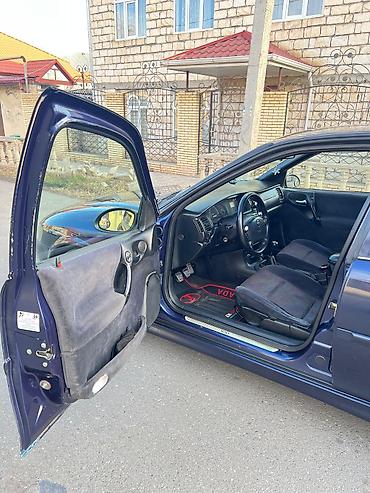 Opel: Opel Vectra: 1.6 l | 1999 il 47187 km Sedan — 13