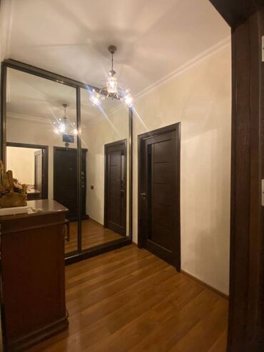 Uzunmüddətli kirayə mənzillər: Nərimanov rayonu, Montin qəsəbəsində, köhnə tikili, 9 mərtəbəli -da lalafo.az — 7 Uzunmüddətli kirayə mənzillər: Nərimanov rayonu, Montin qəsəbəsində, köhnə tikili, 9 mərtəbəli — 7