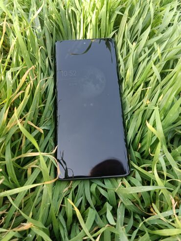 обменяю ноутбук: Xiaomi, 12, Колдонулган, 256 ГБ, түсү - Кызгылт көк, 2 SIM