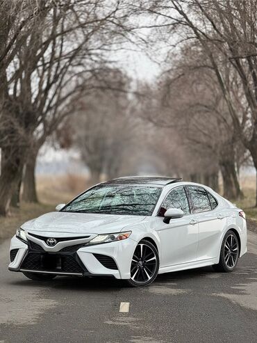 Toyota: Toyota Camry: 2019 г., 3.5 л, Автомат, Бензин, Седан