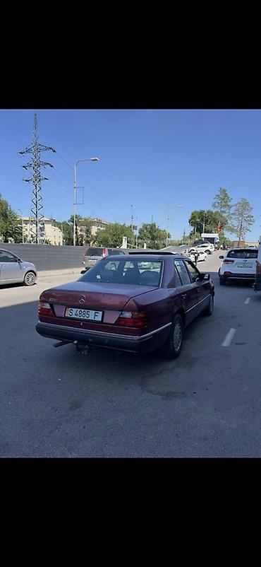 стеклянная: Mercedes-Benz W124: 1992 г., 2 л, Механика, Бензин, Седан — 5