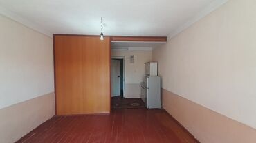 квартира ахунбаев: 1 бөлмө, 20 кв. м, 3 кабат