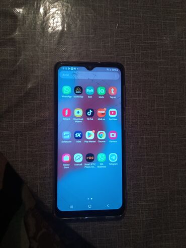 Samsung: Samsung a12 uz wuwesi catlar var islekdir