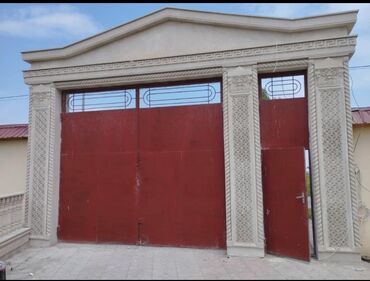 Həyət darvazaları: Dekorativ daş elementlər. Bu daşlar evin fasadına zəriflik və — 4