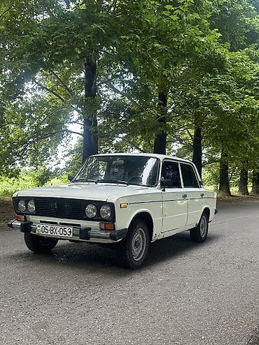 yan güzgülər s: VAZ 2106 sedan – klassik sovet modeli, ağ rəng. Karopka 4 işləy — 7