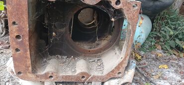 Traktorlar: Traktor MTZ (Belarus) tipli, 4x2 təkər quruluşlu, kabinalı. Dizel — 22