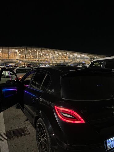 Opel: Opel Astra – Hatchback Maşın normal vəziyətdədir xırda kosmetik — 9