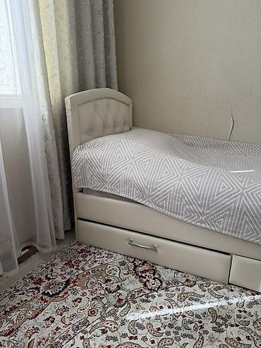 Мебель: Односпальная кровать, Б/у, С матрасом, длина - 200 см — 2