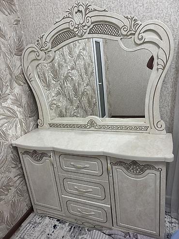 house pro: Спальный гарнитур, Б/у, Шкаф, Трюмо, Тумба, цвет - Белый — 3