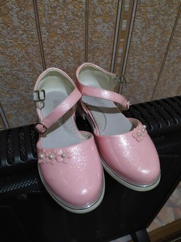 детская обувь для девочки: Распродажа!!! Продаю детские сандали, на девочку, одевали 1 раз