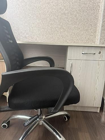 стол для учебы: Ofis dəsti – yazı masası və kreslo Masa: - Rəng/tekstura: açıq boz-ağ — 3