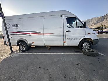 бампер степвагона: Легкий грузовик, Mercedes-Benz, Стандарт, 3 т, Б/у — 3
