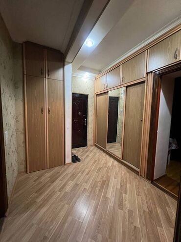 Uzunmüddətli kirayə mənzillər: 9 cu MKR-da Mircəlal küçəsində yerləşən 9 mərtəbəli binanın 5-ci — 12