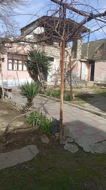 Həyət evləri və villaların satışı: Ağ şəhər 12 otaq, 800 kv. m, Kredit yoxdur, Orta təmir — 9