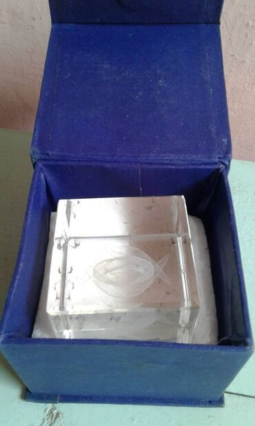 Digər ev dekoru: Hədiyyəlik suvenirlər satılır. Əlvan işıqlıdır. Toka qoşulur və — 15