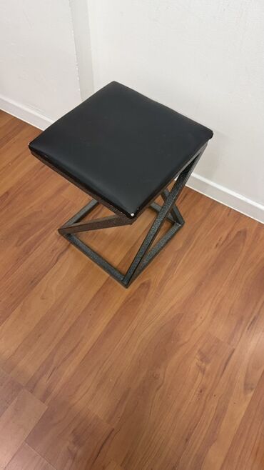 пуфик для обуви: Табуретка, Железо, Не раскладной