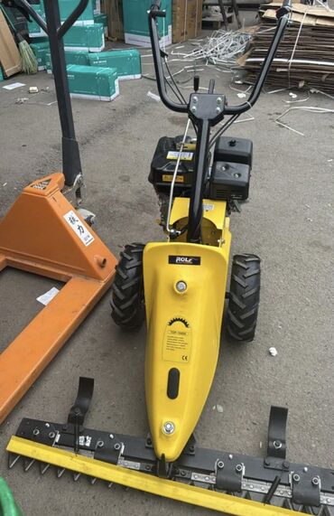 Дизельные мотоблоки: Мотоблок с бензиновым двигателем, предназначенный для обработки — 25