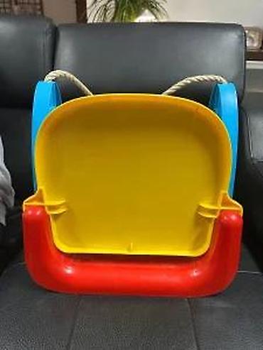 Njihalice: Dečija viseća ljuljaška sa ogradicom i naslonom - Troslojno sedište — 10