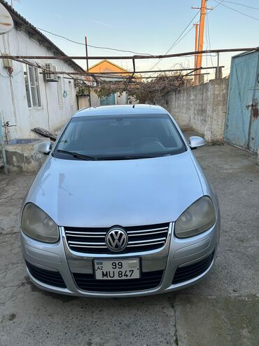 Продажа авто: Volkswagen Jetta: 2.5 л | 2005 г. Седан