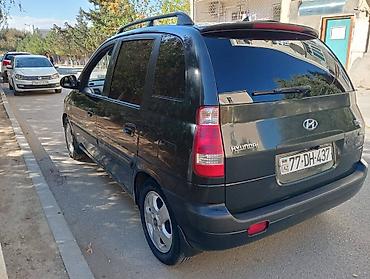 ford focus hatchback: Hyundai Matrix: 1.5 l | 2007 il Sedan — 4