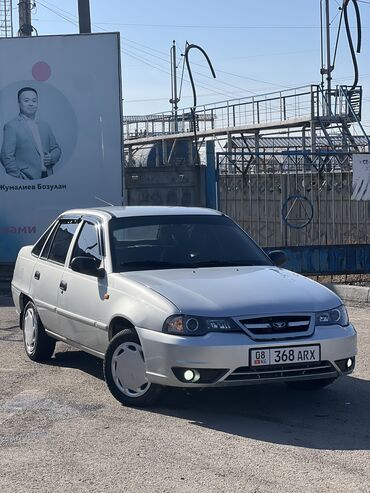 Daewoo: Daewoo Nexia: 2011 г., 1.5 л, Механика, Бензин, Седан