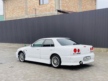 машина с российскими номерами: Nissan Skyline: 1999 г., 2.5 л, Автомат, Бензин, Седан