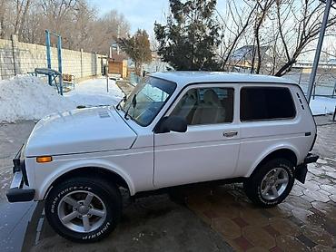 ВАЗ (ЛАДА): ВАЗ (ЛАДА) 4x4 Нива: 2012 г., 1.7 л, Механика, Бензин — 1