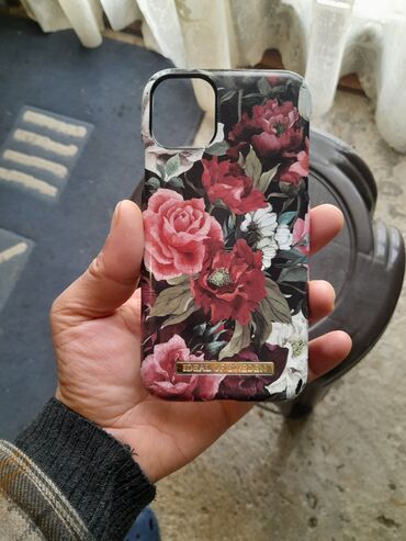 Apple iPhone: Apple iPhone iPhone 11, 64 GB, Crn, Otisak prsta, Face ID — 11