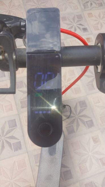 Velosiped aksesuarları: Ideal veziyeydedir hec pirablemi yoxdu qoz kimi gedir