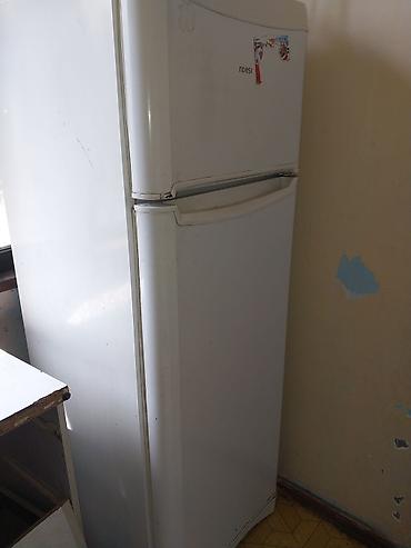 Soyuducular: İşlənmiş 2 qapılı Indesit Soyuducu Satılır, rəng - Ağ — 5