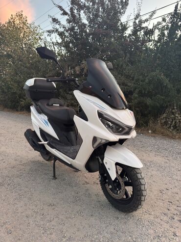 скутер в расрочку: Макси-скутер Yamaha, 150 куб. см, Бензин, Жаңы