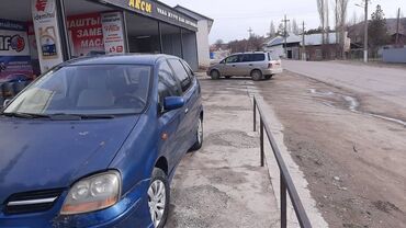 Транспорт: Nissan Almera Tino: 2001 г., 1.8 л, Механика, Бензин