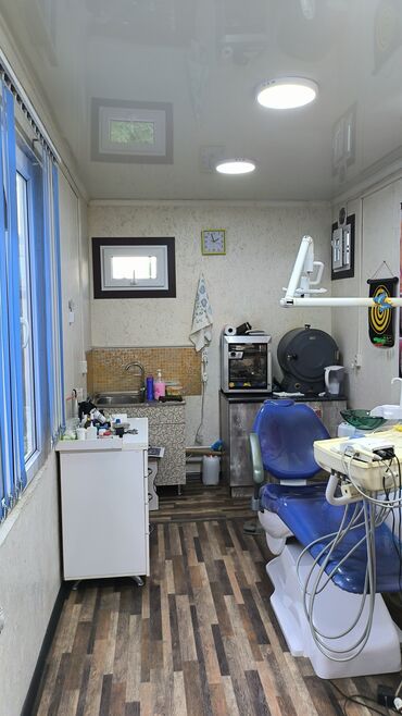 работа на кафе: Продаю Стоматологический центр, 15 м², 1 комната, С оборудованием