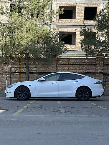 Tesla: Tesla Model S: 2022 г., Электромобиль, Фастбек — 5