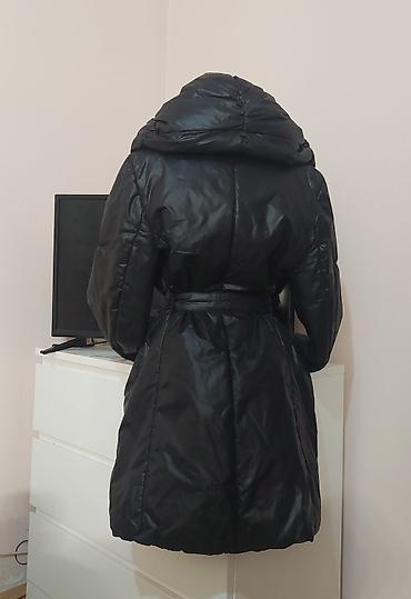 Personal Items: Ženska zimska jakna/kaput u crnoj boji - Model: puffer-parka sa — 4