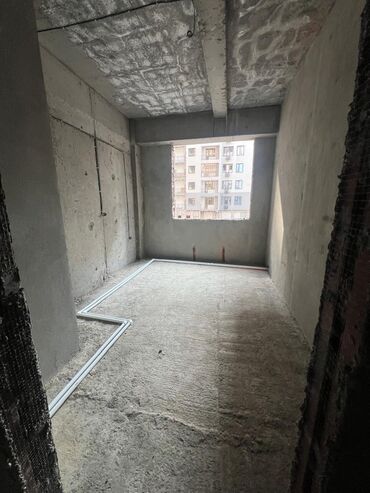 сдается 4 комнатная квартира: 2 бөлмө, 72 кв. м, 14 кабат, ПСО (өзү оңдоп түзөтүп бүтүү үчүн)