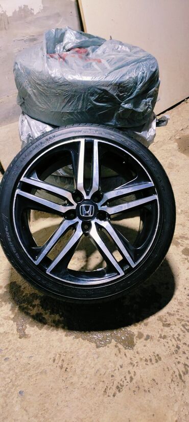 шины на одисей: Колеса в сборе 235 / 40 / R 19, Лето, Комплект, Легковые, Литые, отверстий - 4