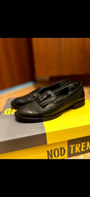 обувь columbia: Продаю кожаные оксфорды размер 36-37