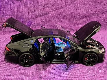 Figurice i makete: AUDI RS7 Sportback 1:18 "Pure Black" NOVO! Model AUDI RS7 — 16