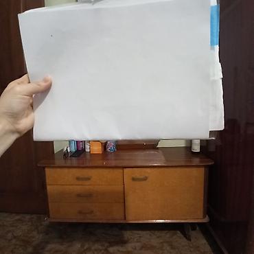 Шифоньеры, шкафы для одежды: Продается шкаф и столик с зеркалом. Состояние хорошее, все ящики и — 9