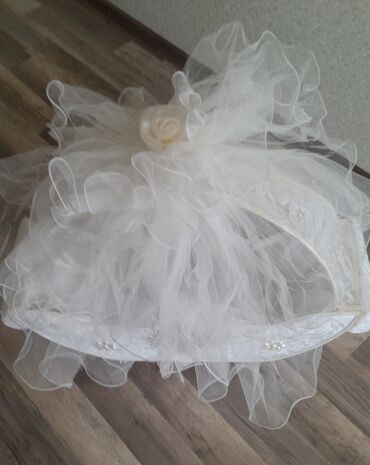 Balıqlar: Sülhsevər, Ünvandan götürmə -da lalafo.az — 8 Balıqlar: Sülhsevər, Ünvandan götürmə — 8