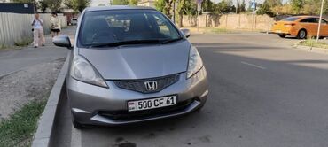 corolla runx: Honda Fit: 2009 г., 1.3 л, Вариатор, Бензин, Хэтчбэк
