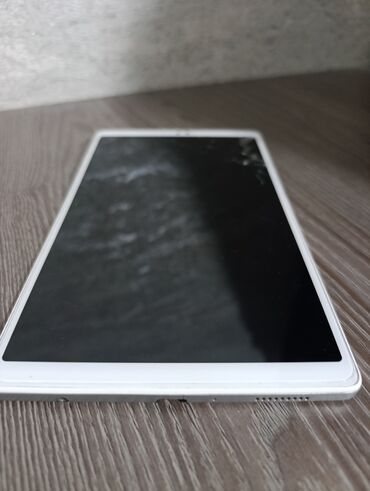 нерабочий компьютер: Планшет, Samsung, эс тутум 32 ГБ, 7" - 8", 4G (LTE), Колдонулган, Классикалык түсү - Күмүш