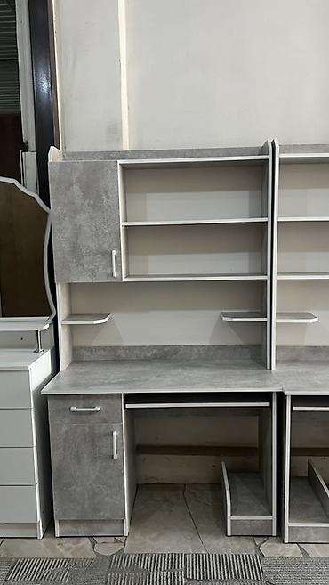 study table: Компьютерный стол, Новый, С полками — 1