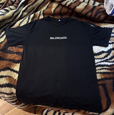 Футболки: Balenciaga qara T‑shirt - Rəng: qara - Ön hissə: mərkəzdə ağ — 1