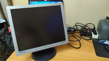 Monitorlar: Samsung SyncMaster LCD MONİTOR Model: 172V Model code: GY17CSSS/EDC