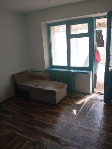 кок жар мкр: 16 м², Без мебели
